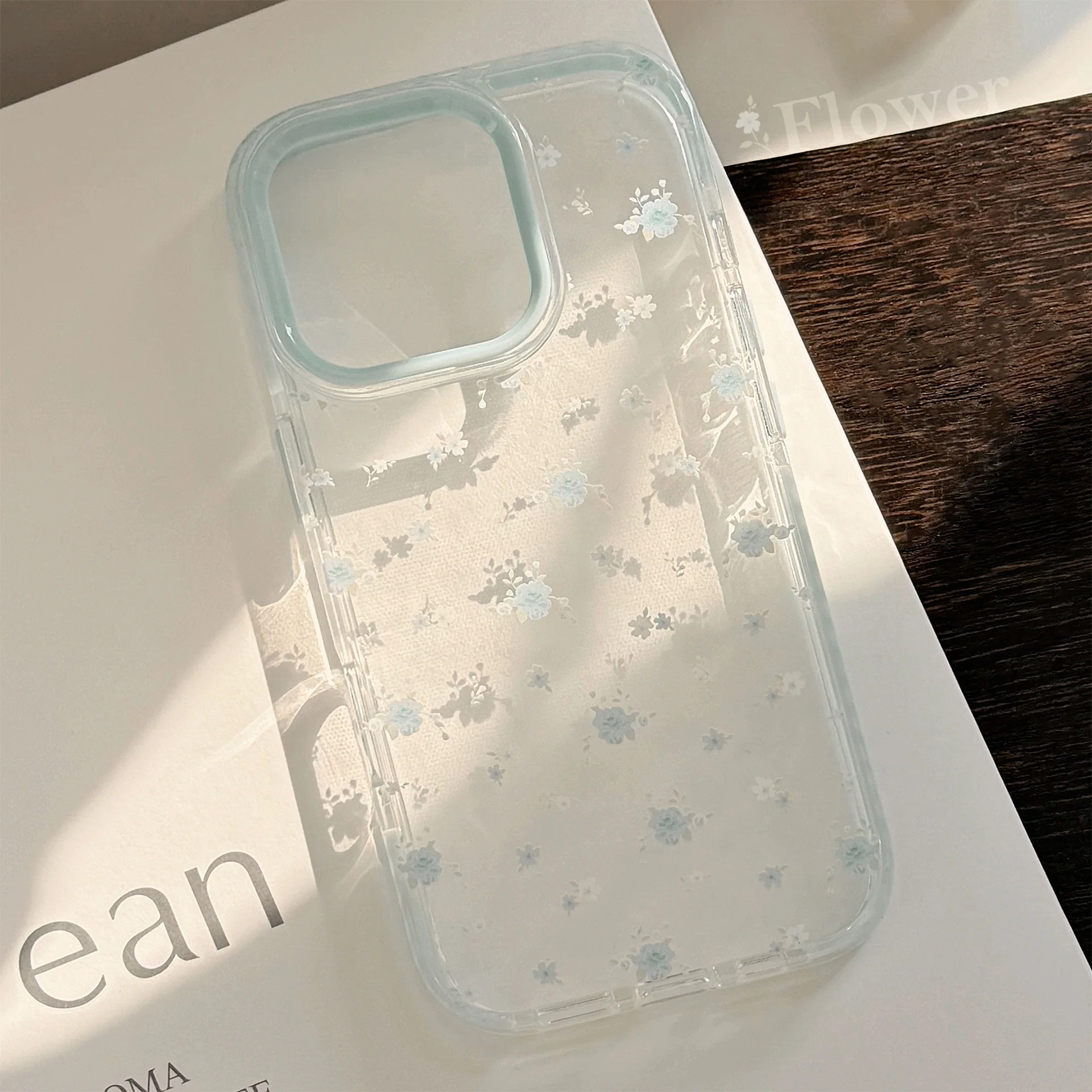 Koreanische Vollbild-blaue Blumen-weiche Handyhülle für iPhone 16, 15, 14, 13, 12, Pro Max 11, transparente, stoßfeste Schutzhülle ﻿