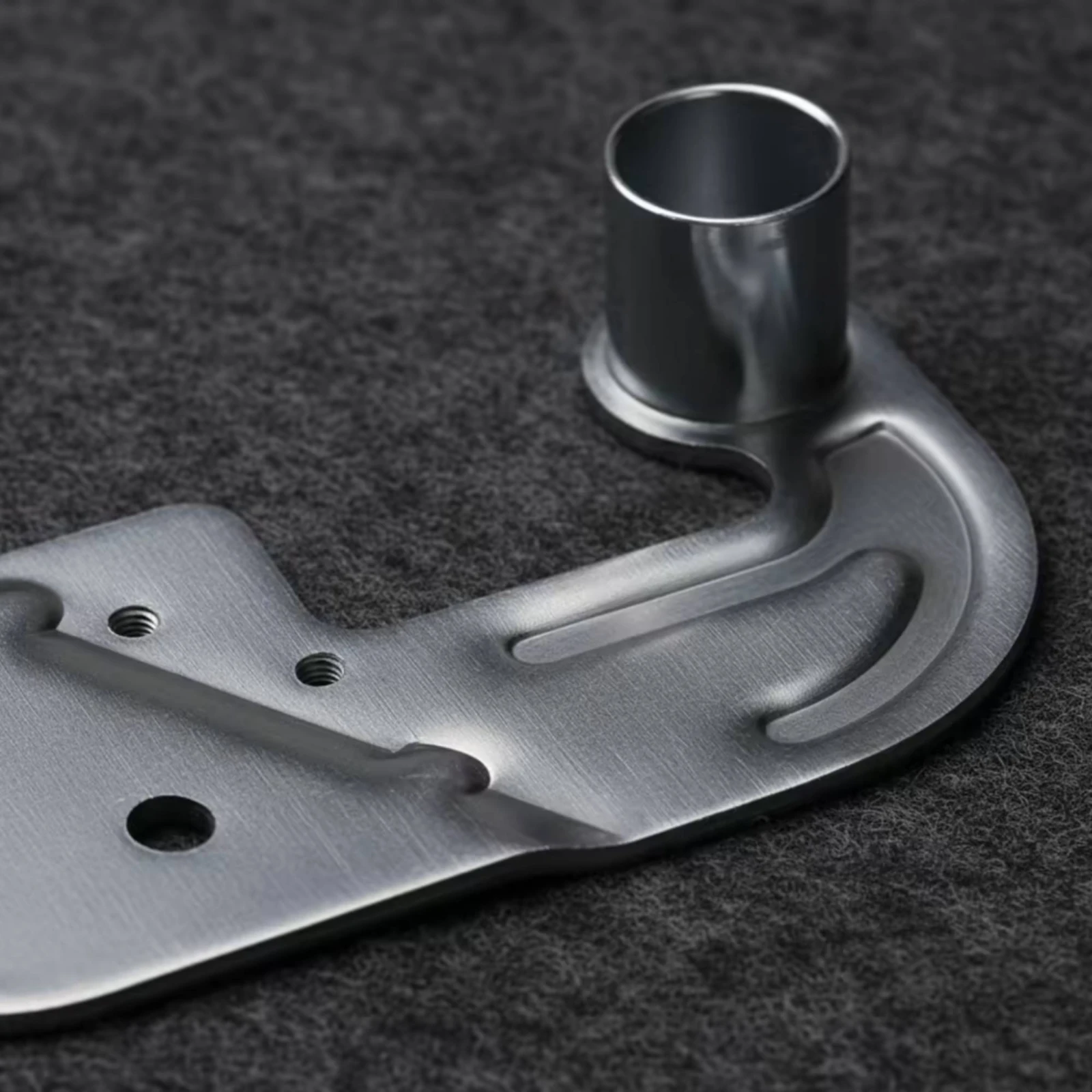 Black Metal Hardware Top Hinge Heavy Duty Smooth Refrigerator Hinge for Restoring Upper Door Seal and Fit
