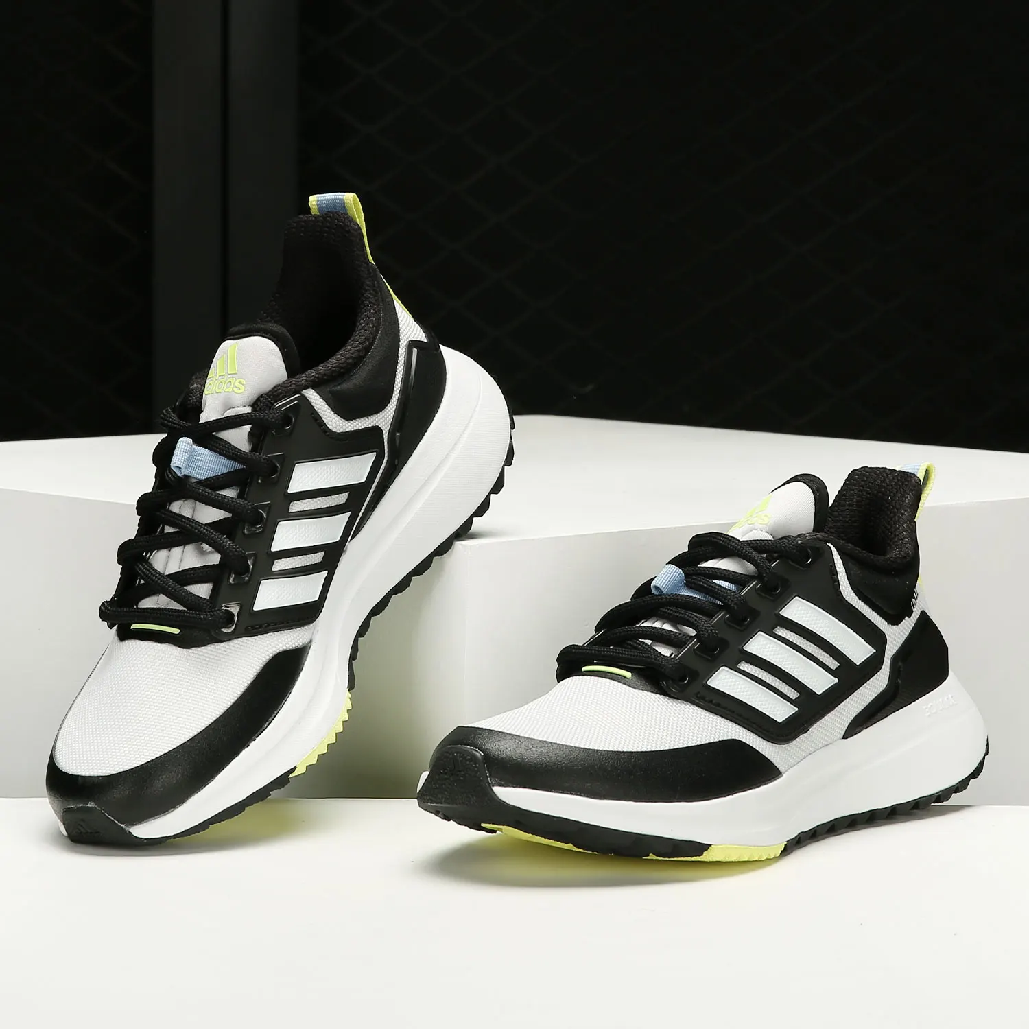 아디다스 공식 정품 캐주얼 여성 패션 트렌드 로우컷 경량 스포츠 신발 H00500