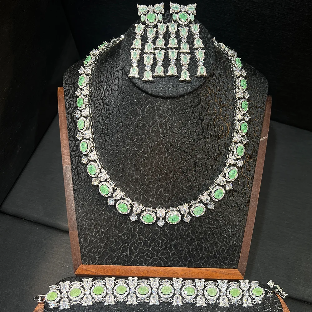 Women  All-over Zircon Pink VintageNecklace Bracelet Set