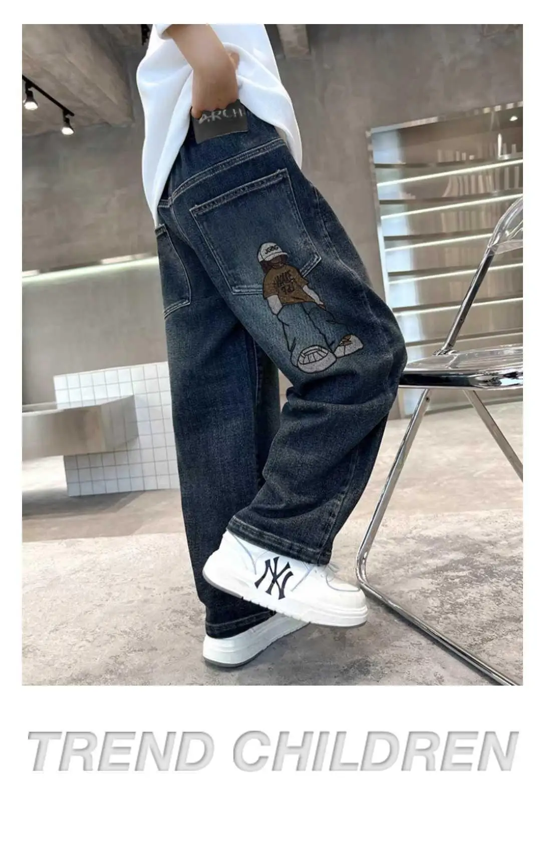 Kinderjeans für Jungen, Frühling und Herbst, neue lässige, bestickte Cartoon-Hose, gewaschen, locker geschnitten, koreanischer Stil, 4-14 Jahre – Detail 20