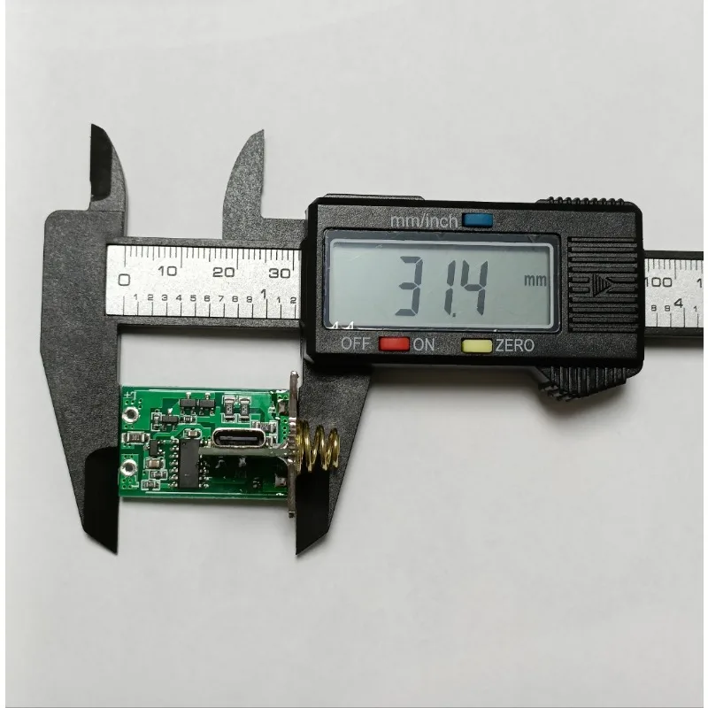 Dual lithium driver board, two 18650 or 26650 battery circuit boards, strong light flashlight accessories, middle switch