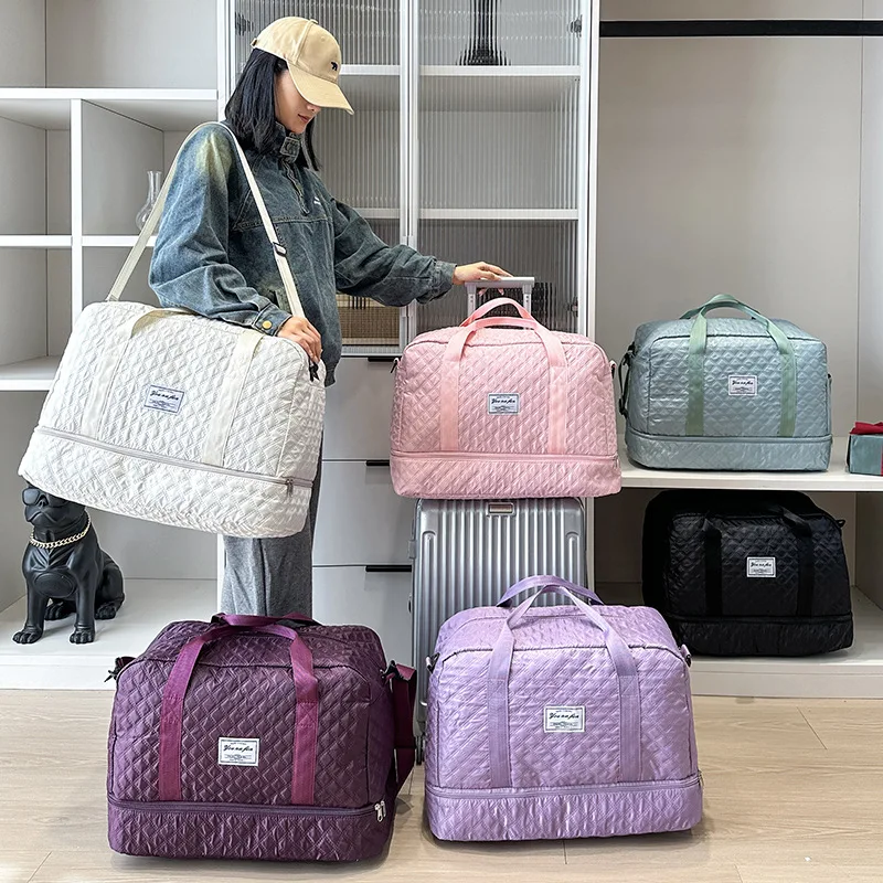 

1pc Travel Bag with Large Capacity Women'S Gym Bag, Luxury Oversized Handbag,Stylish And Practical Compartment Design,Portable