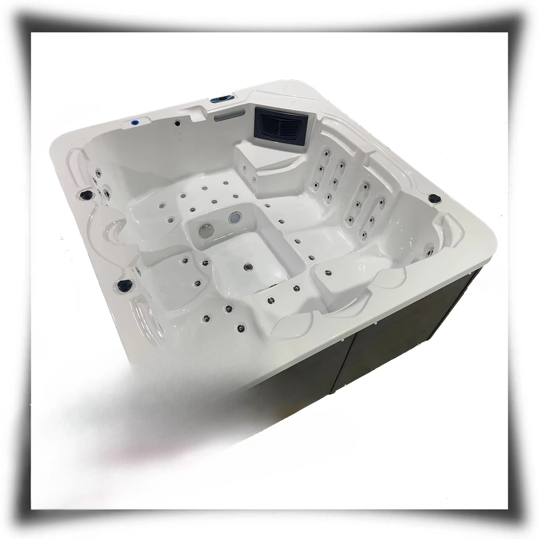 Outdoor Massage Heat Pipe 4 Person Outdoor Hot Tub Luxury Acrylic Jacuzzi