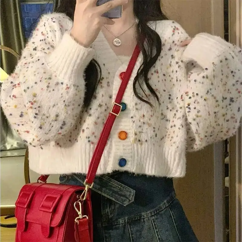 الخريف الدافئة محبوك للنساء الحلو لطيف نمط سترة قصيرة بالأزرار امرأة ملونة زر التباين الخامس الرقبة سترة #4