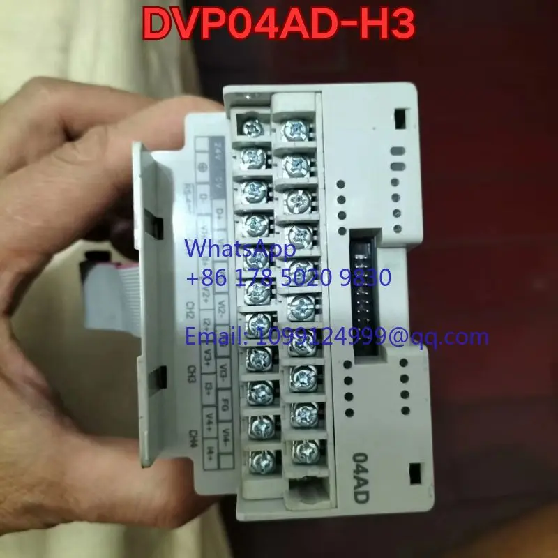 

Бывший в употреблении функциональный тест модуля ПЛК DVP04AD-H3 нормально