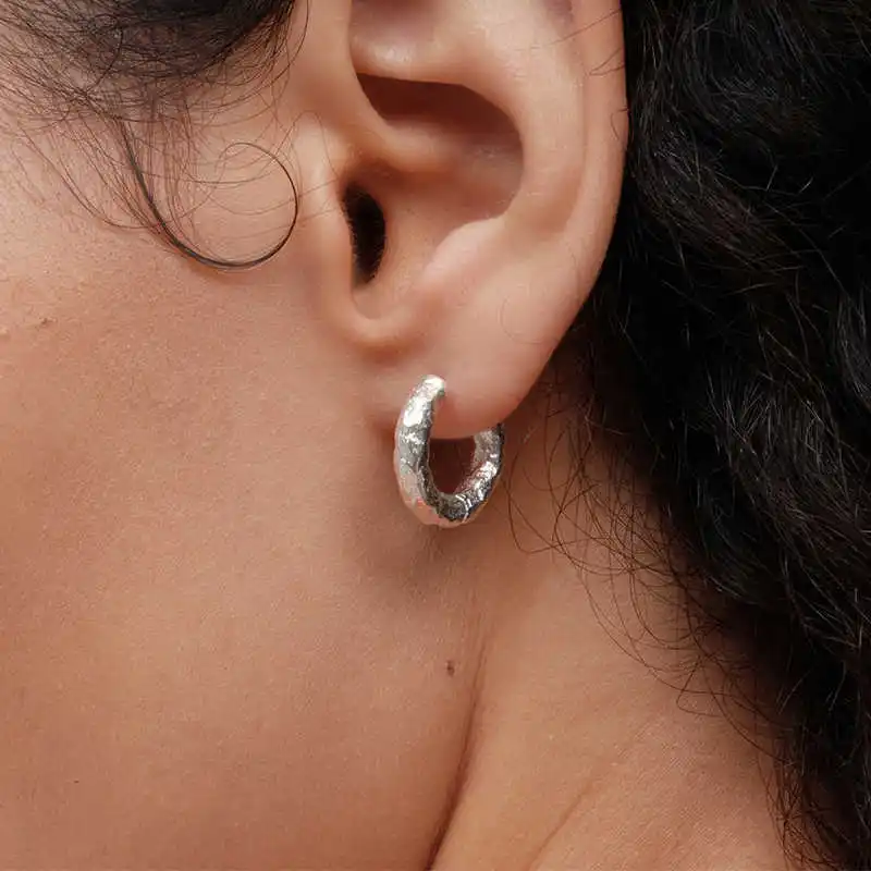 

Fashion Europe Gold Silver Circle Small Earrings Women Retro Minimalist Jewelry Trend
