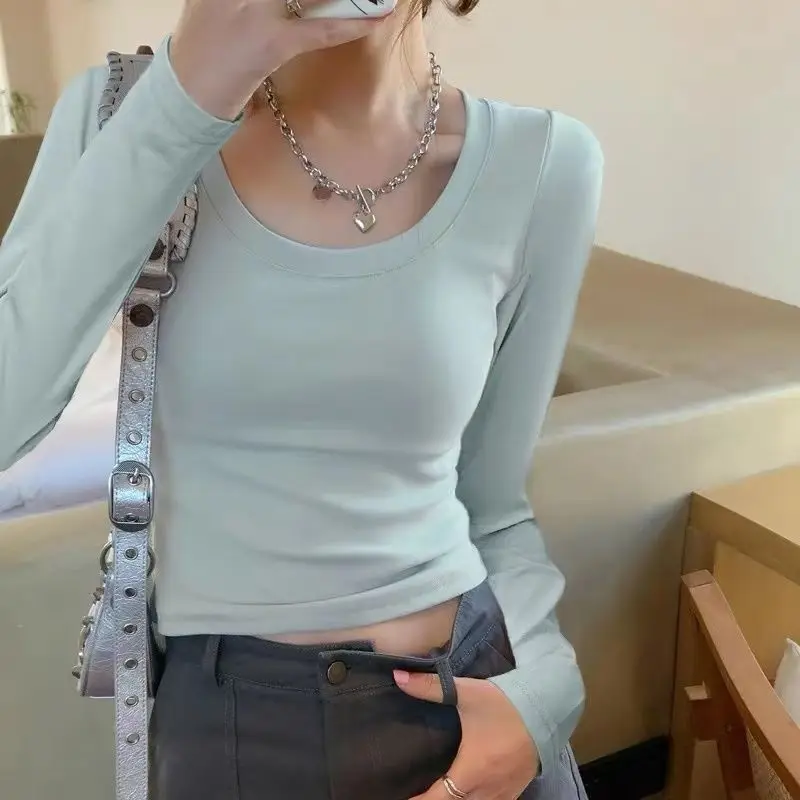 

Right Shoulder Long-sleeved T-shirt for Women in Autumn Winter New Low Round Neck Short Top with German Velvet Bottoming Shirt