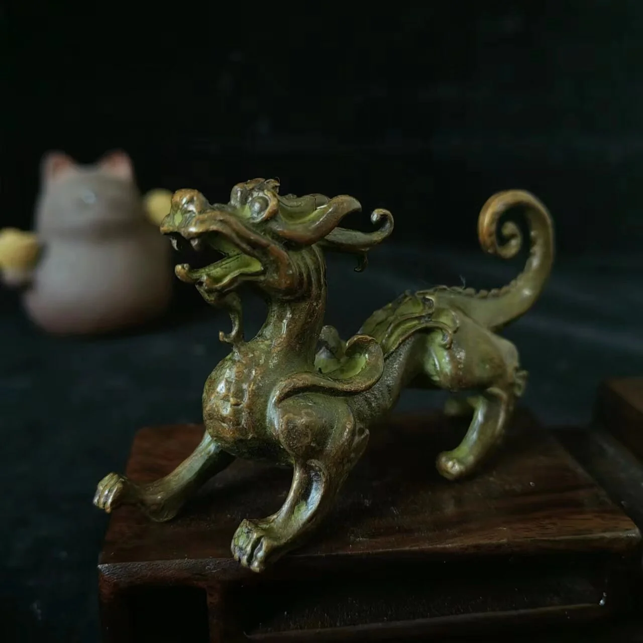 Copper Chi Lin Statue (Qi Lin) Figurine,beast the Sacred Dragon Horse in Feng Shui Decor Attract Positive Energy Pakua Kei Loon