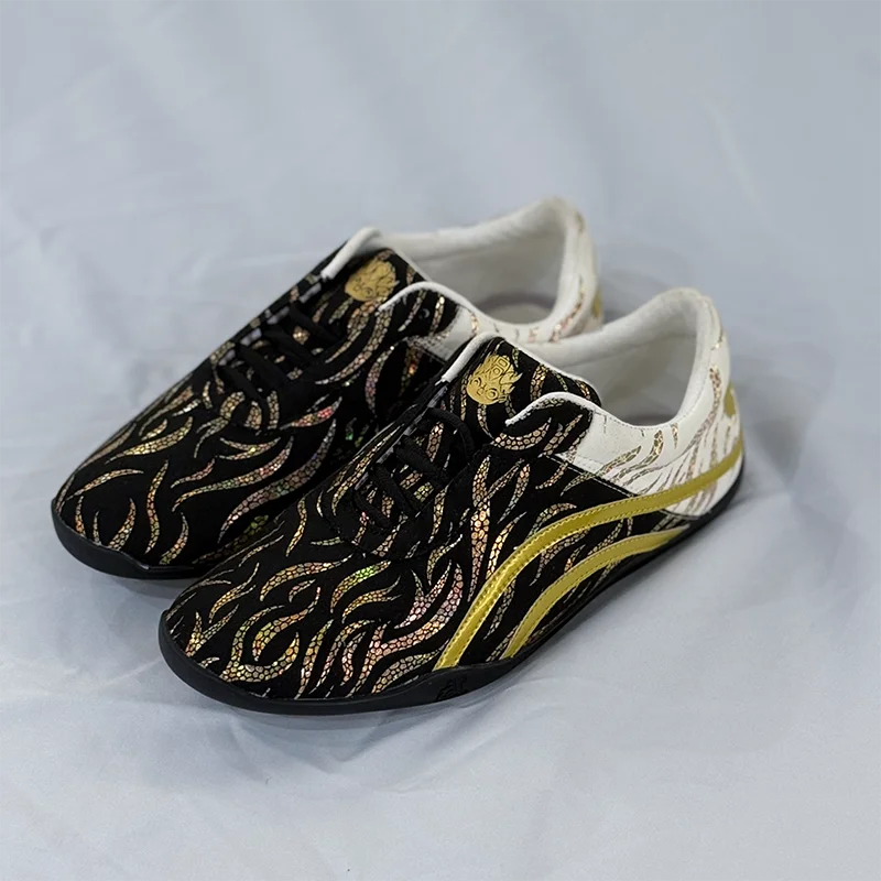 Classic Brand Martial Arts Shoes Mens Womens Black White Tai Chi Shoes Designer Sneakers Couples Unisex Brand