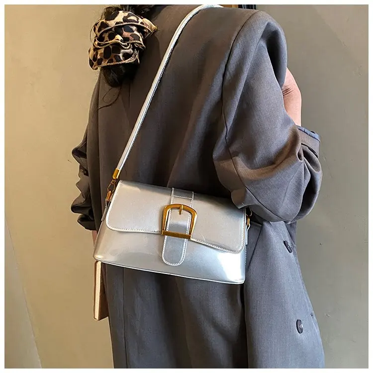 

2026 New Versatile Small Square Bag Trendy Fashion Portable Underarm Bag Premium Sense Niche Women's Splicing Retro Shoulder