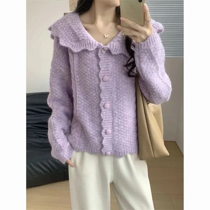 

2025 New Korean Version Loose And Lazy Style Doll Neck Sweater With Female Design Sense Niche Knit Sweater Cute And Trendy Top