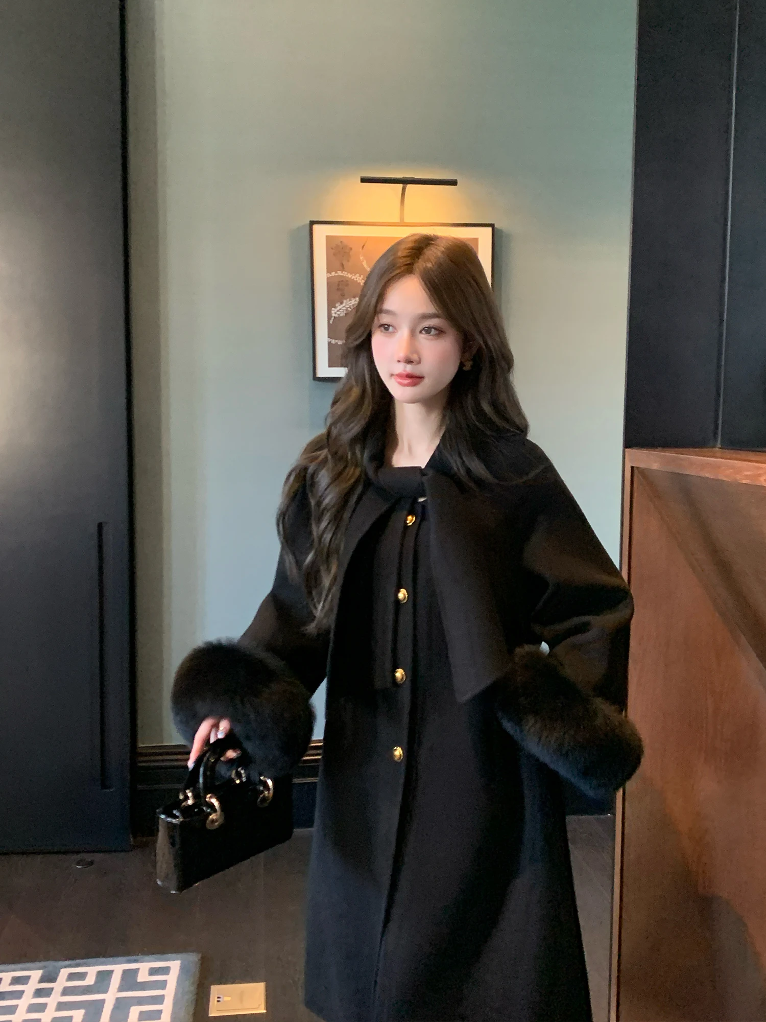 

Новое шерстяное двустороннее пальто Gentle Miss для женщин, осень-зима, шерстяное пальто Camere, 2025, прямой крой, с мехом...