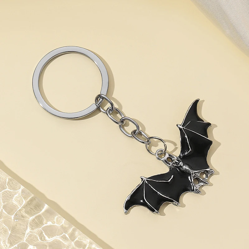 Black Alloy Bat Keychain Halloween Bat Pendant Horror Bat Car Retro Punk Hip Hop Rock Bag Pendant