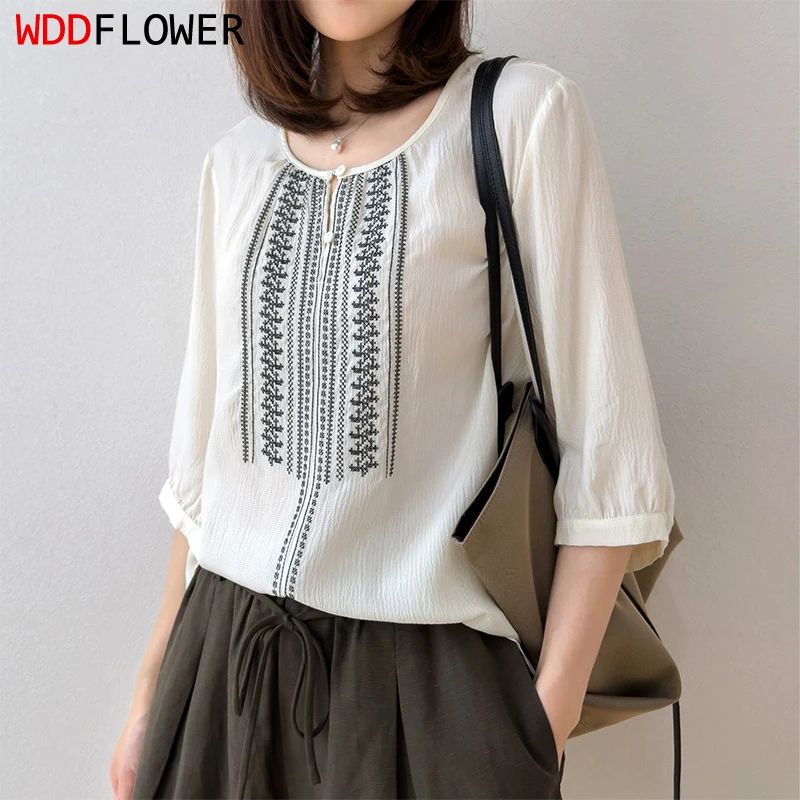 

Women Silk Blouse 100% Mulberry Silk White Embroidery Loose Type Round Neck 3/4 Sleeve Shirt Top Pullover Summer M1681