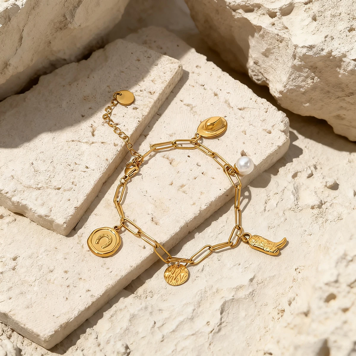 

SOVOB Casual Western Cowboy Style Bracelet Boot, Cowboy Hat, Horseshoe Element Pendant Bracelet Fashion Jewelry Accessories Gift