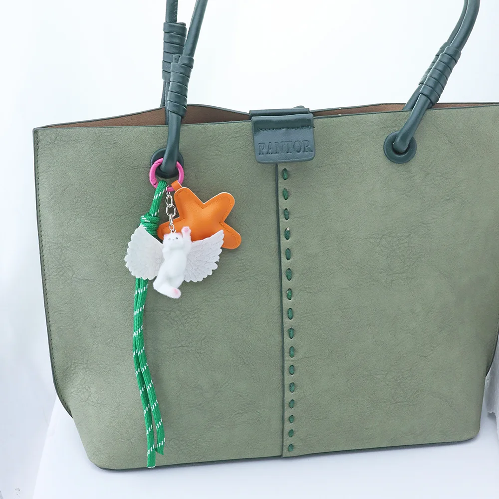 

Resin Flocked Wings Kitten Bag Pendants Women Backpack DIY Decoration Lanyard Pendant Keychain Accessories Material Wholesale