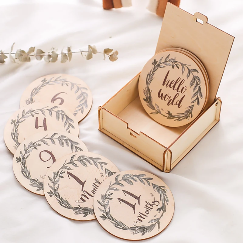 

Eucalyptus Leaves Baby Wooden Milestone Shooting Accessories Writable Photography Prop Baby Accessories Wooden Card Gifts Box