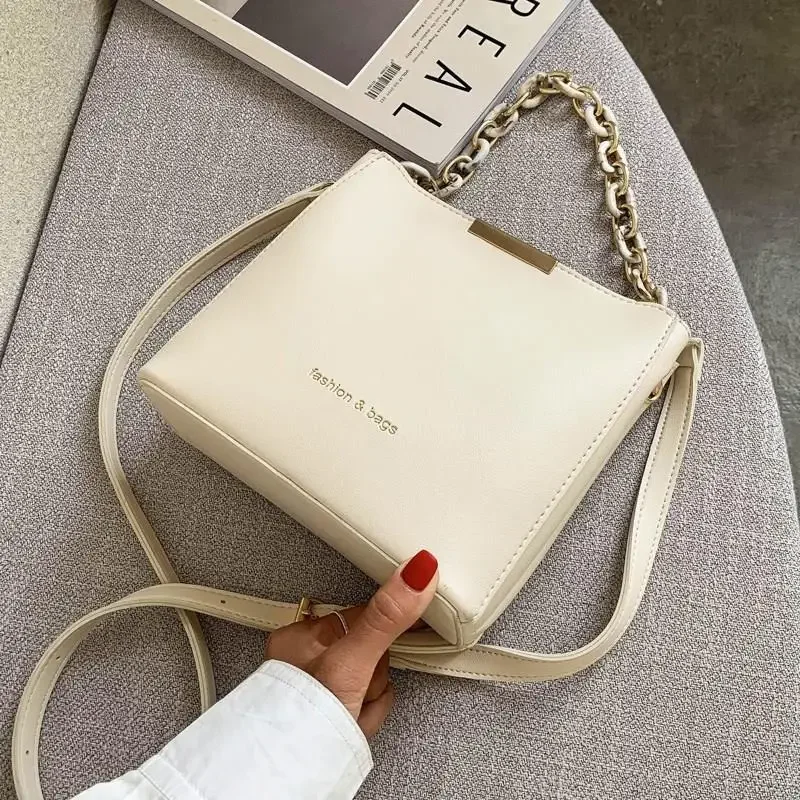 Women 2024 New Trendy and Fashionable Versatile Instagram Shoulder Crossbody Bag Chain Handbag Ladies Diagonal Cross Bag