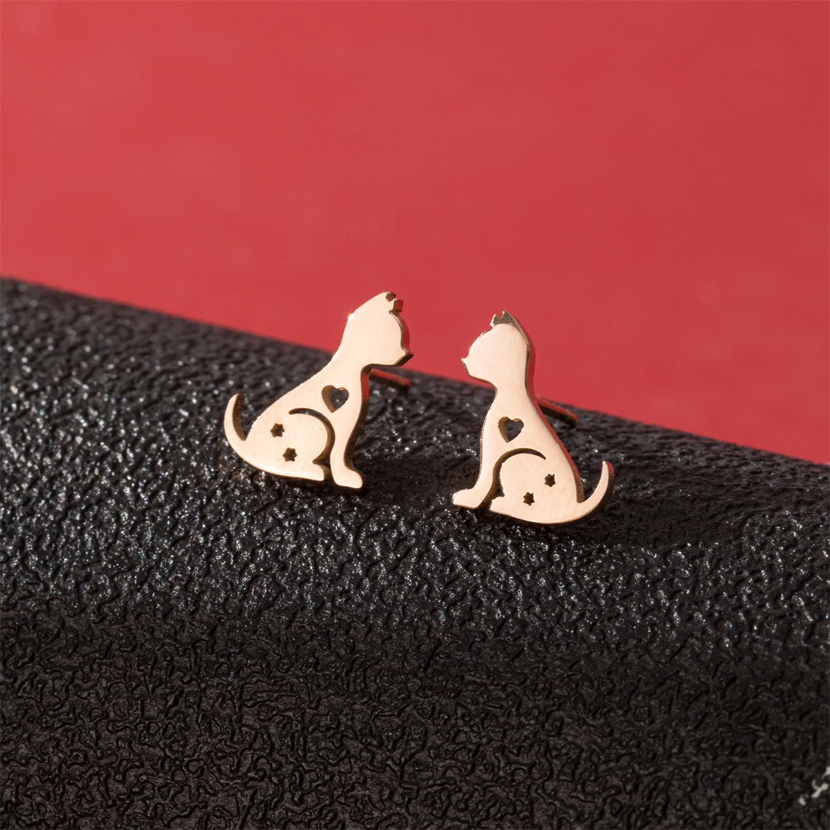 Chic Animal Pet Cat Earrings For Girls Golden Color Stainless Steel Ear Piercing Stud Earrings Jewelry Accessories Pendientes