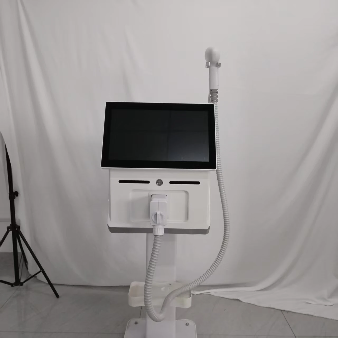 Dispositivo profissional de remoção de pelos com luz de diodo, 3500w, 808nm, salão de beleza, seguro, certificação ce, equipamento de tecnologia de cuidados com a pele indolor de longa duração