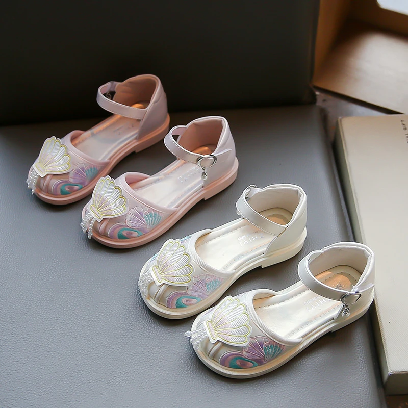 2024 Summer New Children Sandals for Girls Chinese Style Fashion Shell Soft Sole Breathable Casual Embroidery Elegant Shoes