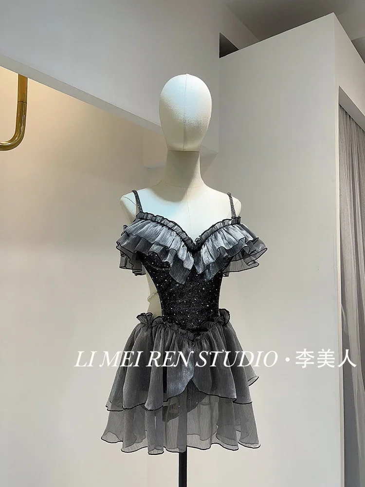 New Sparkling, Sexy, and Spicy One Collar Ruffle  Black Silver Glitter Chain Integrated Swimsuit