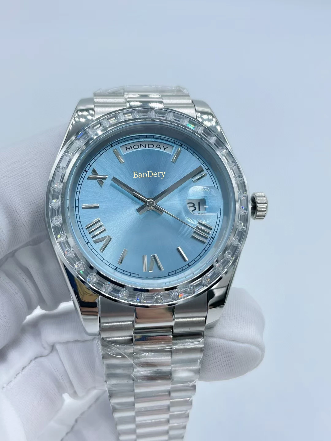 41mmSophisticated Men's Watch in Ice Blue with 41mm Dial - Highlighting 3D Roman Surface, Mechanical Movement, & 904 Stainless