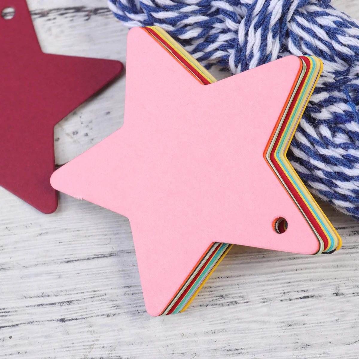 

200Pcs Star Shape Paper Tags with Hemp Rope for Gifts Crafts Scrapbooks and Christmas Decorations Paper Tag