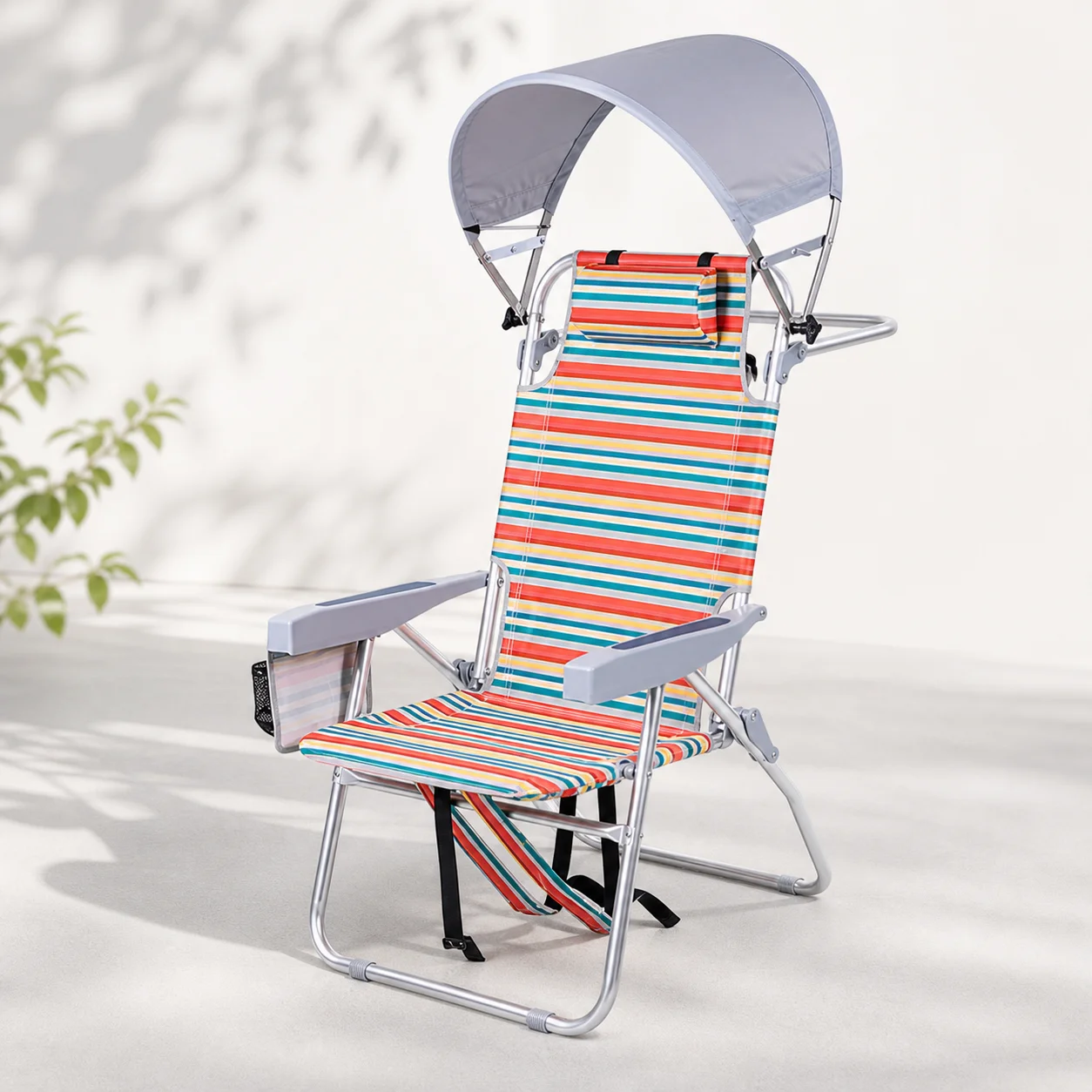 

Portable folding beach chair, metal frame, 300 pounds, suitable for outdoor use
