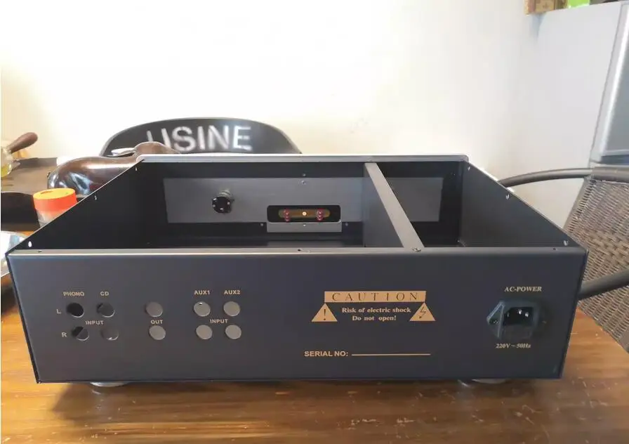 عالية الجودة لوحة ألومنيوم أنبوب المضخم لتقوم بها بنفسك الهيكل الحديد الجسم جيد التدريع مكبر للصوت الضميمة صندوق قذيفة W420 * H110 * D300mm