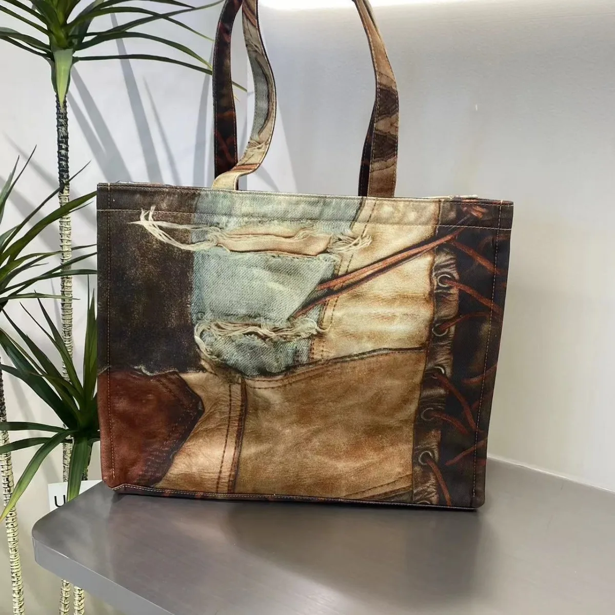 2024 Lente En Zomer Nieuwe Retro Distressed Bedrukte Boodschappentas Casual Canvas Grote Tas Draagtas Mama Tas Dames Mode Tas