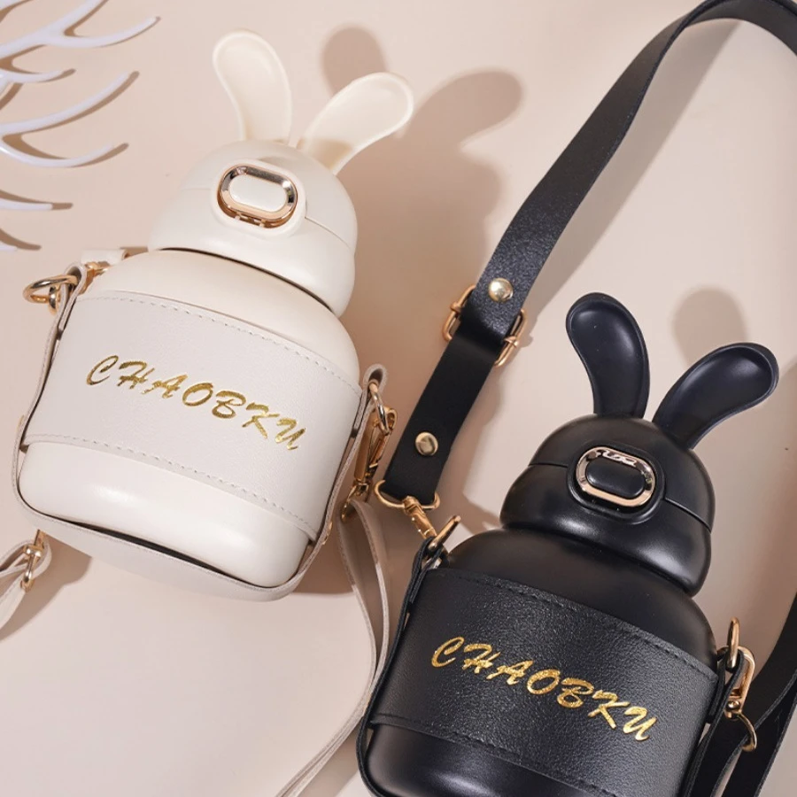 

Food-grade straw, large-capacity children's insulated cup, cute and stylish design with rabbit ears, student water cup.