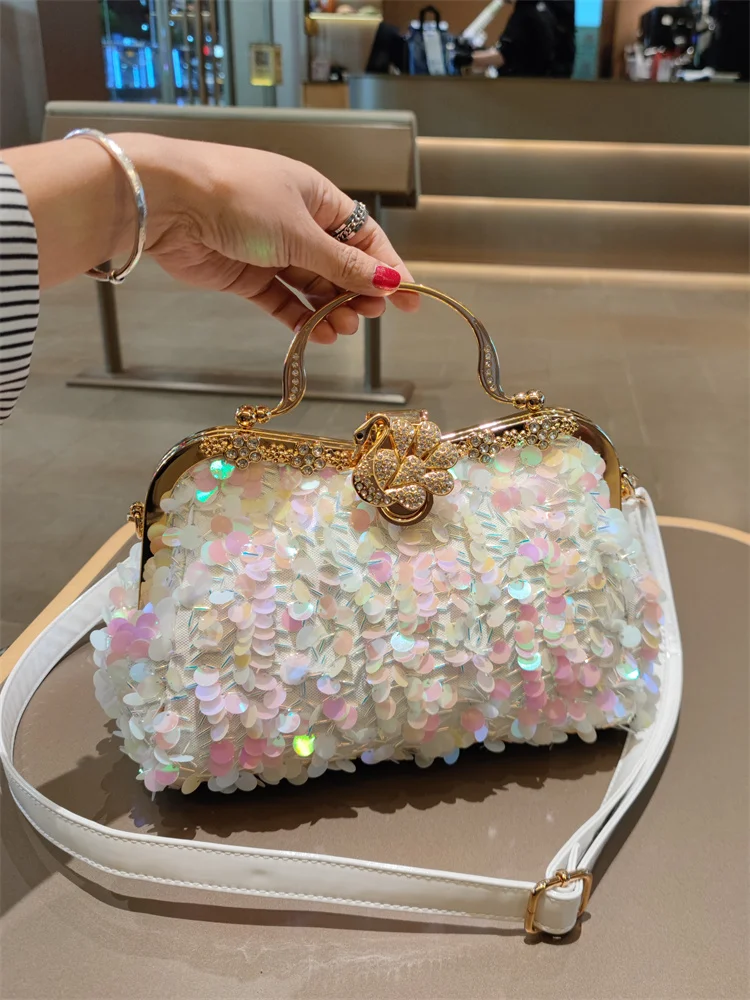 

Women Party Shiny Diamonds Totes Handbag Sequined Bucket Bag New Designer Bling Crystal Rivets Strap Crossbody Shoulder Bags