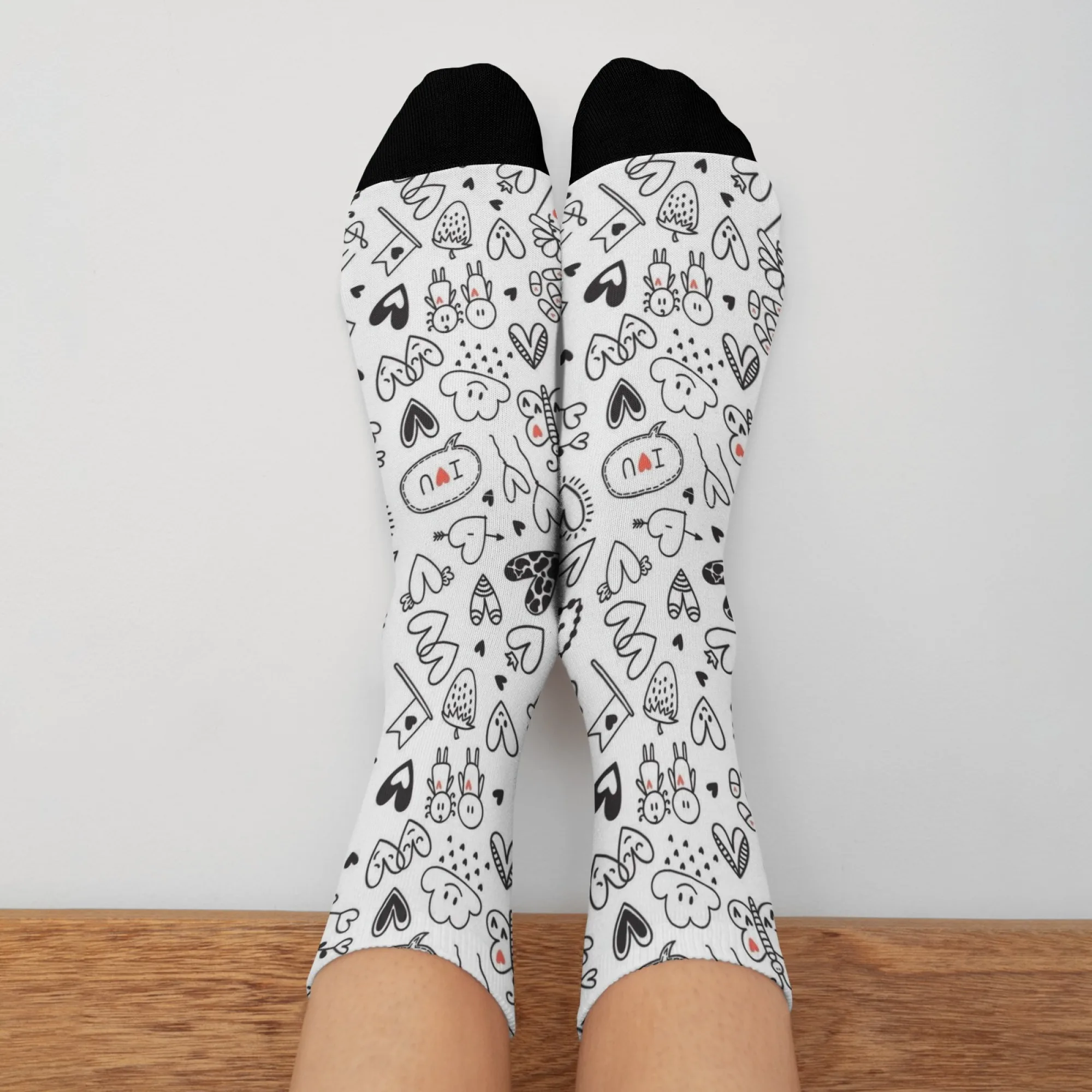 

Hand-drawn style pattern Print Men's Socks Novelty Harajuku Retro Street Hip Hop Crew Socks Comfortable Breathable Socks Gift