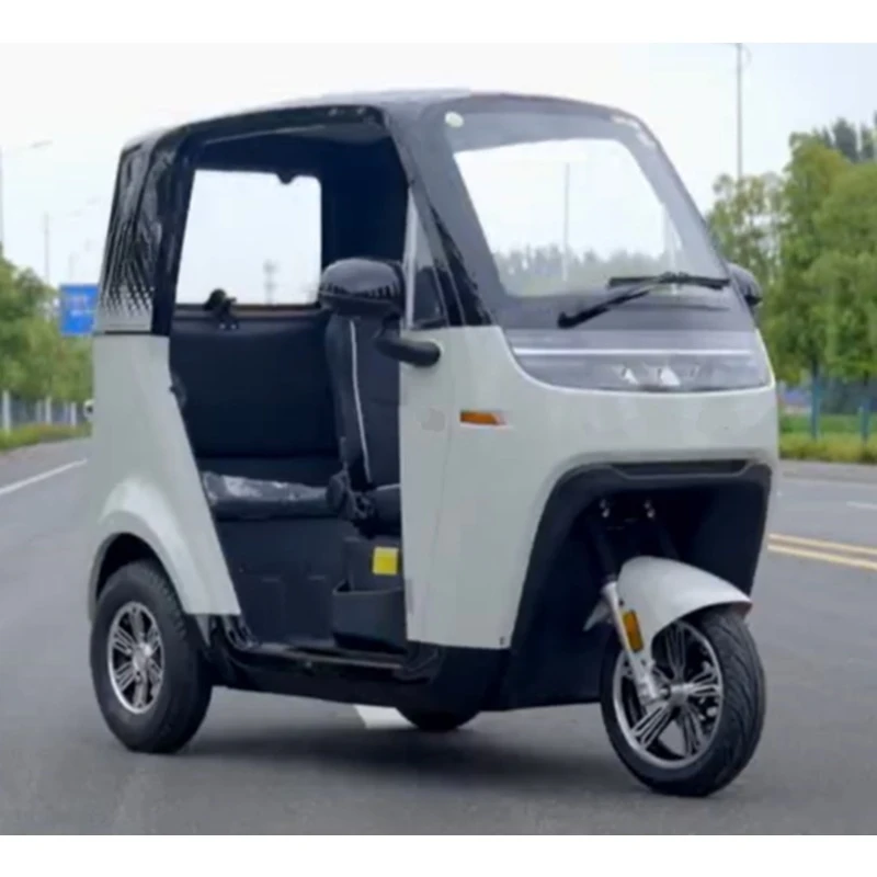 A3 EEC Approved Three-wheeled Enclosed Scooter Tricycle