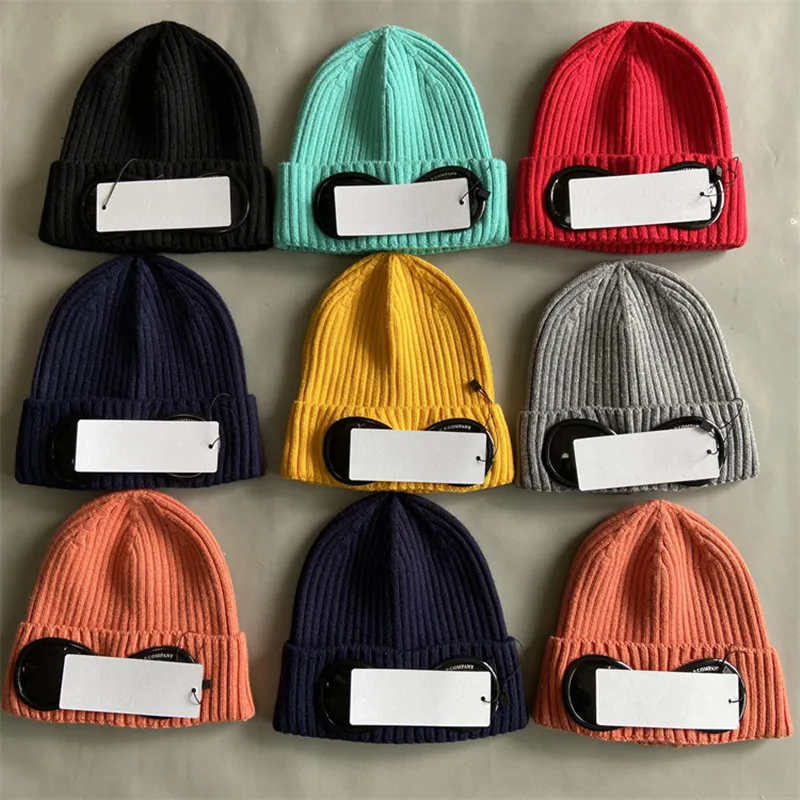 

Knitted hats for men and women for outdoor travel, warm pullover hats, trendy fashion woolen hats