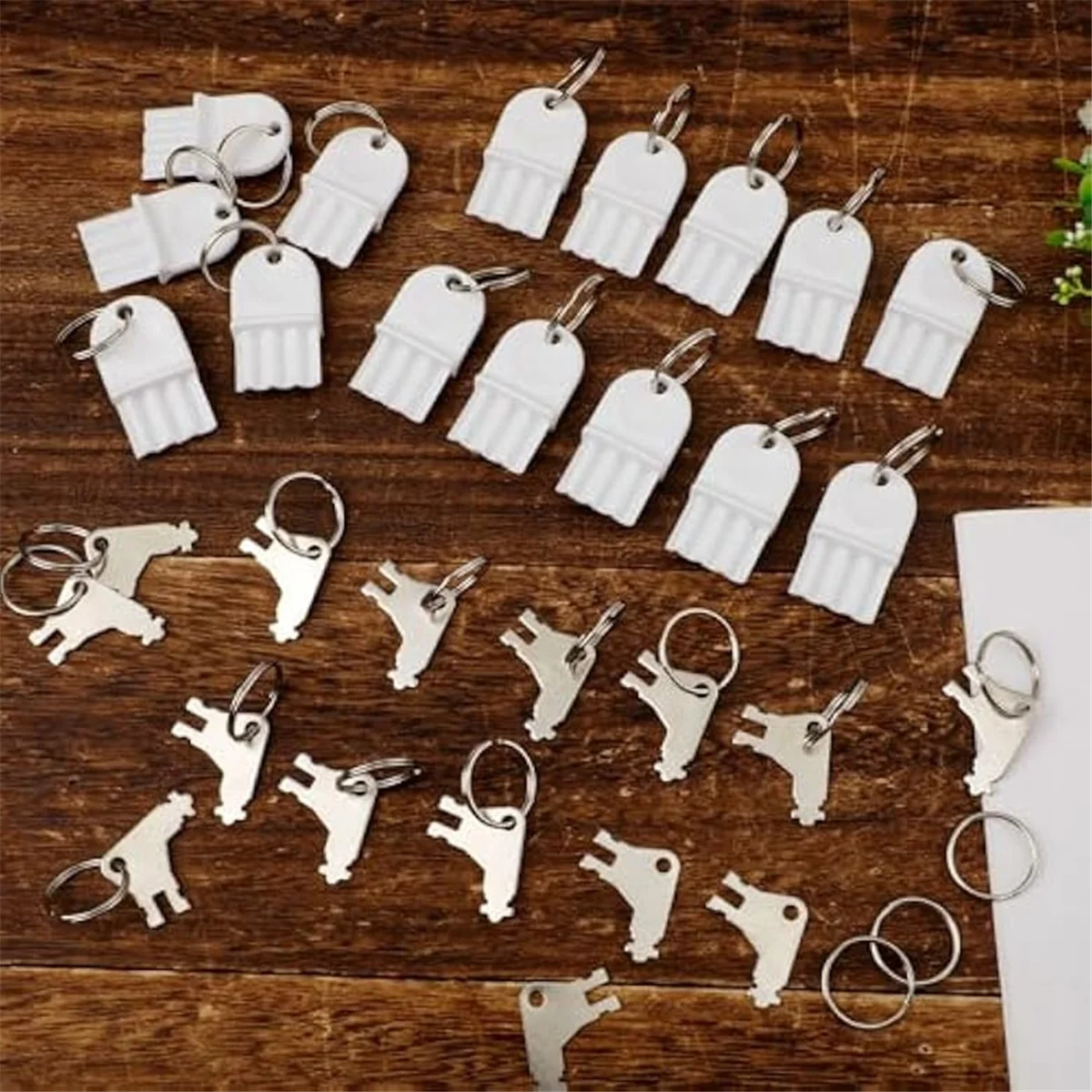 30pcs Hand Towel Dispenser Key,Toilet Tissue Paper Key Plastic Holder Replacement with 30 Key Rings Parts