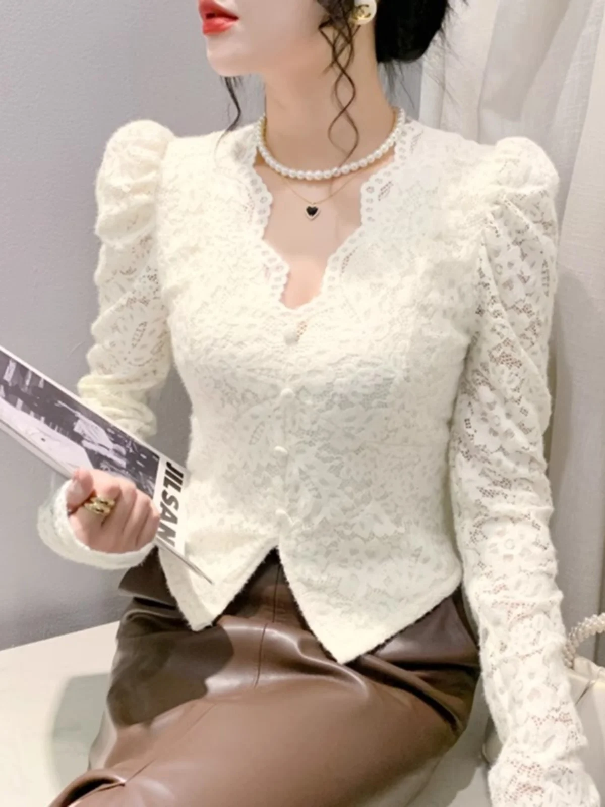 Fleece Lined Brushed V Neck Lace Shirt Women's Autumn Winter New Sexy Atmosphere Tight Bottom Split Inner Wear Base Shirt