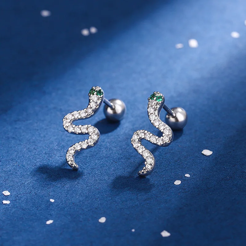

Seiko 925 Silver Ear Nails, Small Green Snake Ear Bone Nails, Female Screw Buckling, Unique Fashion and Versatile Ear Nails