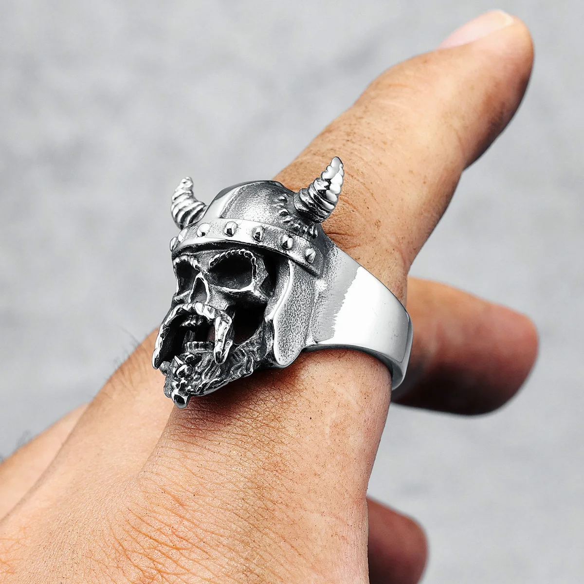 Viking Helmet Skull Ring 316L Stainless Steel Men Norse Myth Warrior Rock for Rider Male Boyfriend Jewelry Best Gift Accessories