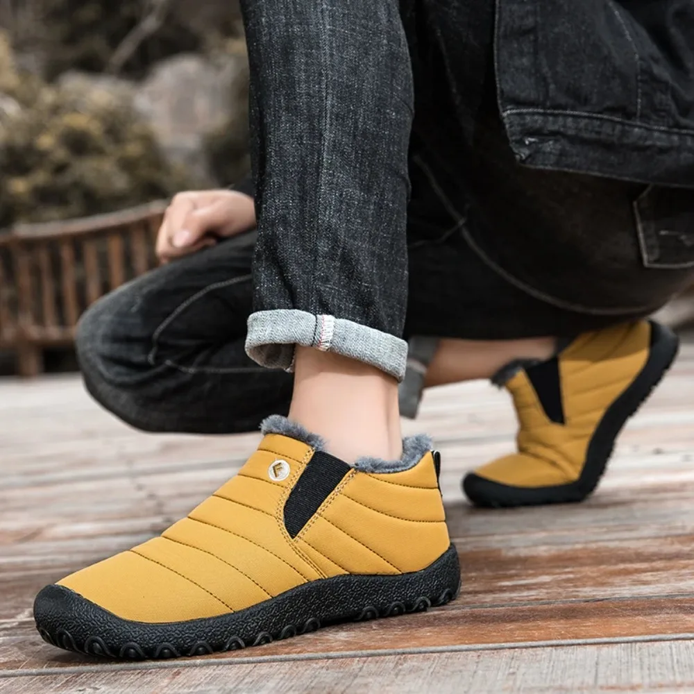 زوجين الأحذية الدافئة وسميكة معزولة في الهواء الطلق أحذية قطنية كبيرة الحجم المضادة للانزلاق وارتداء مقاومة أفخم الرجال أحذية عالية الجودة