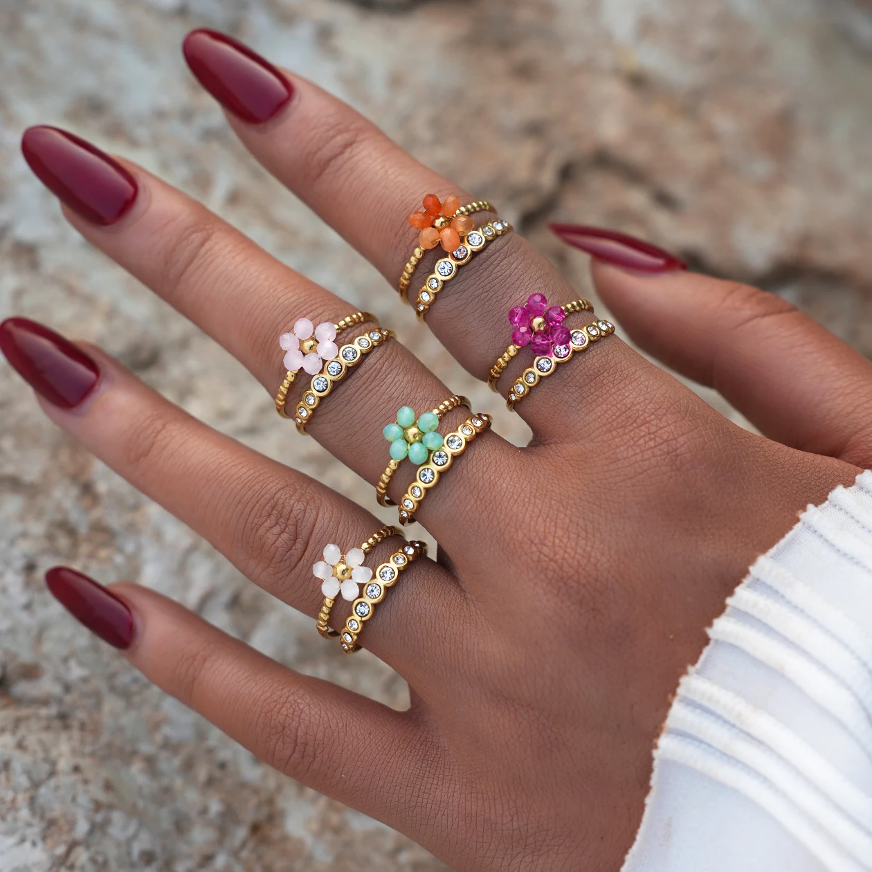 Exquisite Colorful Zircon Flower Design Stainless Steel Rings 18K Gold Plated Waterproof Jewelry For Daily Wear Vacation Seaside view 5