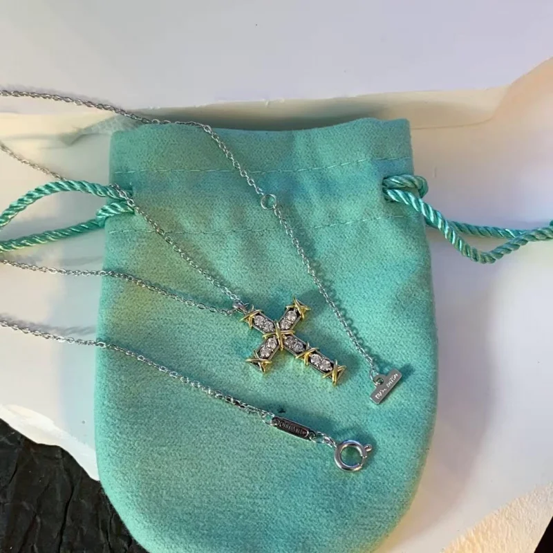 

Shiny Crystal Zircon Cross Pendant Necklace for Women Girls Punk Silver Color Thin Chain Necklace Party Jewelry Birthday Gift