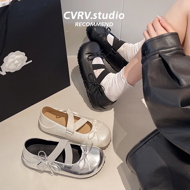 レディースローファーシューズ浅い口の女性の靴下駄プラットフォームボウノットバレエフラット高さを増す秋スリッポン新しいドレス