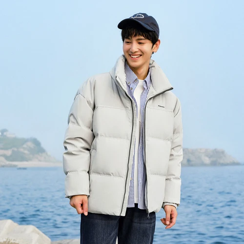 أسفل المعاطف