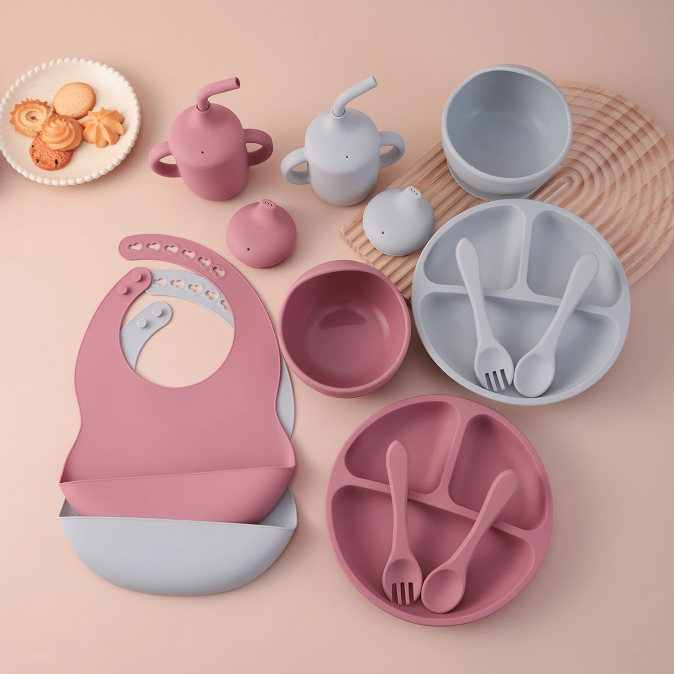 Color Kids 6PCS Silicone Feeding Set Divided Plates Sippy Cup Training Eating Cutlery Strong Suction Bowl BPA Free Tableware set