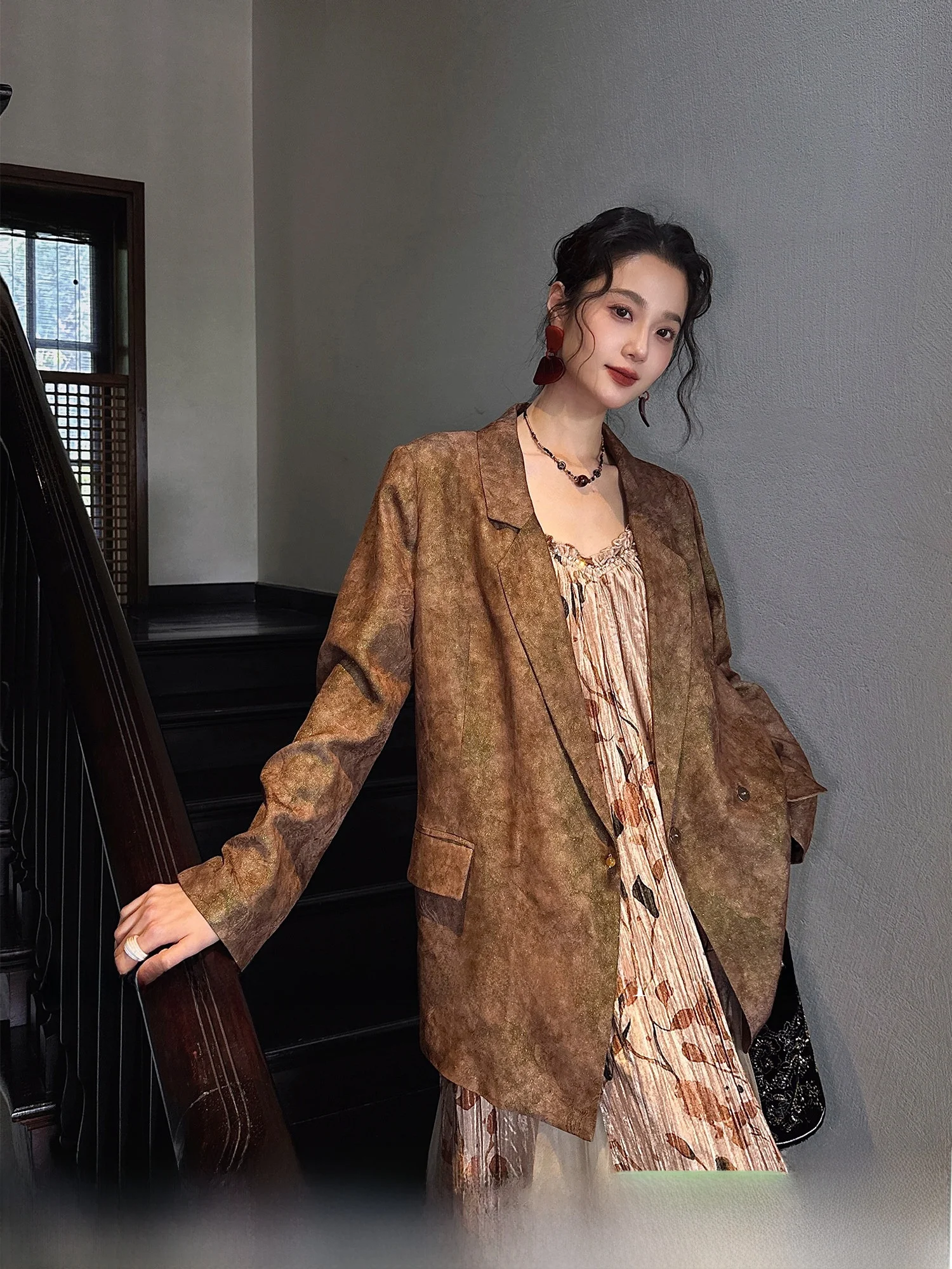 

Sanji Bla Flower Cloud Elegance Women's Suit Jaet 2026 New Sle Silk Cotton Modal Emed ape High-End Faion