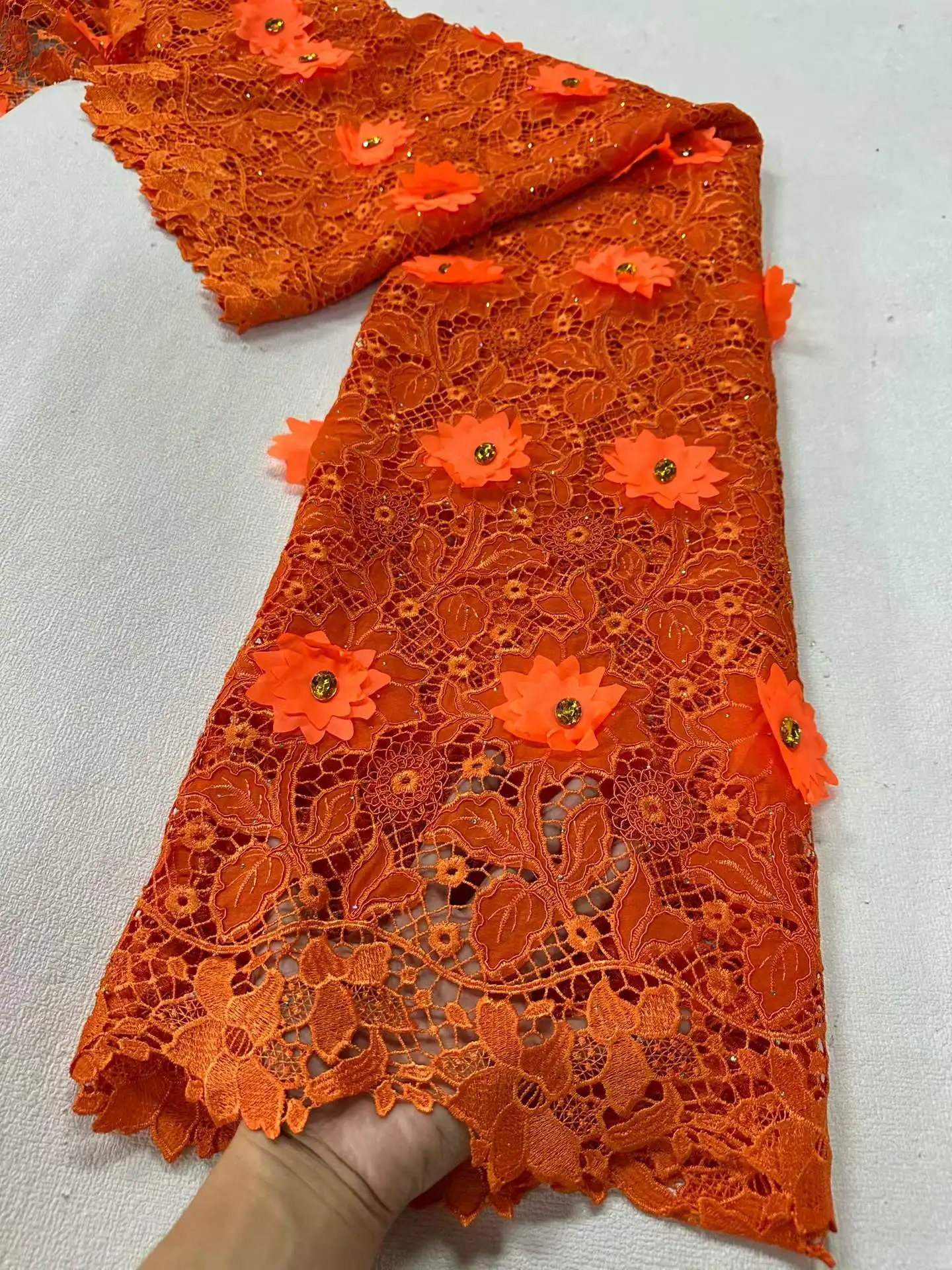 Afrikanischer nigerianischer hochwertiger perlenbesetzter Guipure-Spitzenstoff aus Tüll mit Steinen, 5 Yards, wasserlöslich, für Hochzeitskleider
