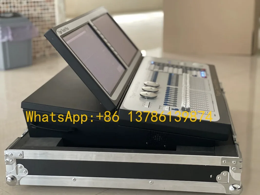 PAR lamps and stage lights, equipped with DMX controller, for stage lighting. Touch control console dimmer, suitable for mobile